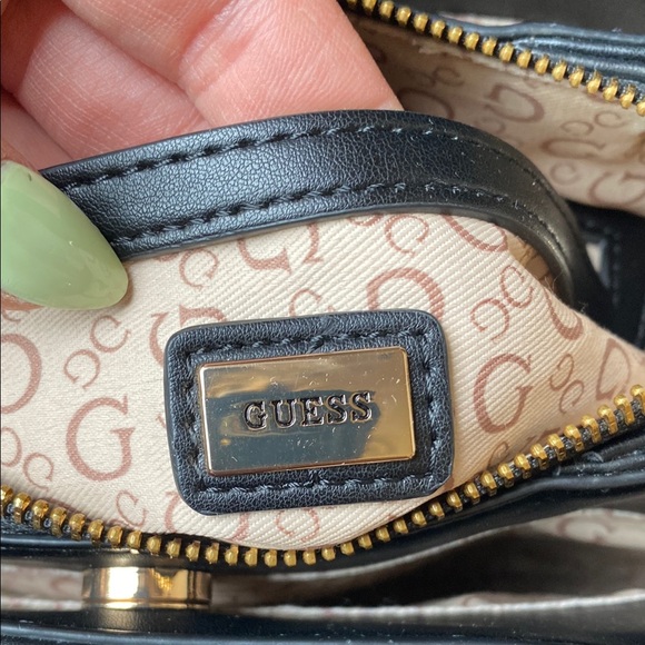 GUESS Black Chain-Accent Crossbody Bag - Picture 8 of 10